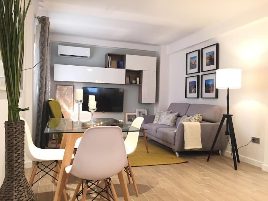 말라가 New Luxury House In The Center! Nuevo Piso De Lujo En El Centro. 아파트 외부 사진
